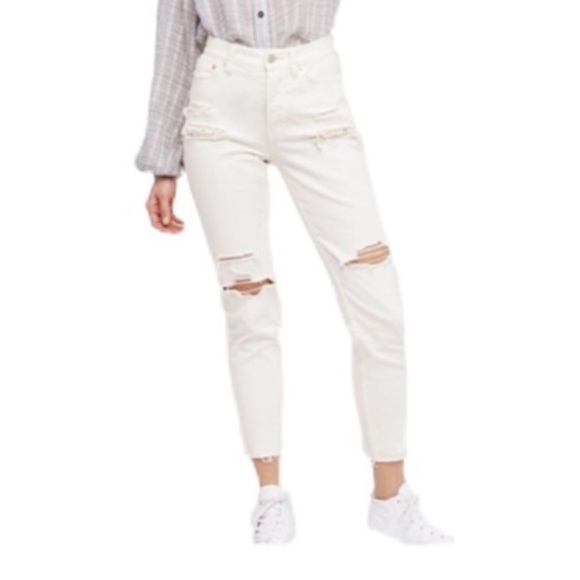 FREE‎ PEOPLE Lacey Stilt Distressed Jeans - Picture 1 of 13